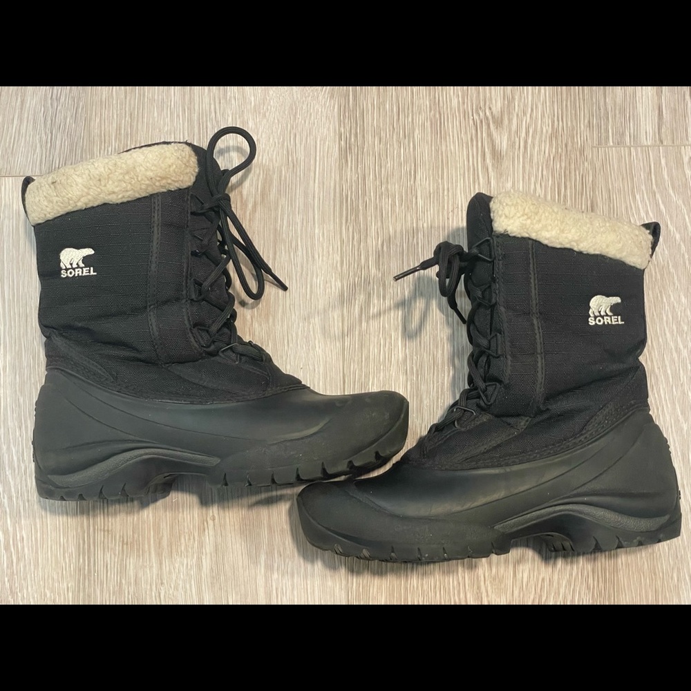 Sorel Women's Cumberland Snow Boots.